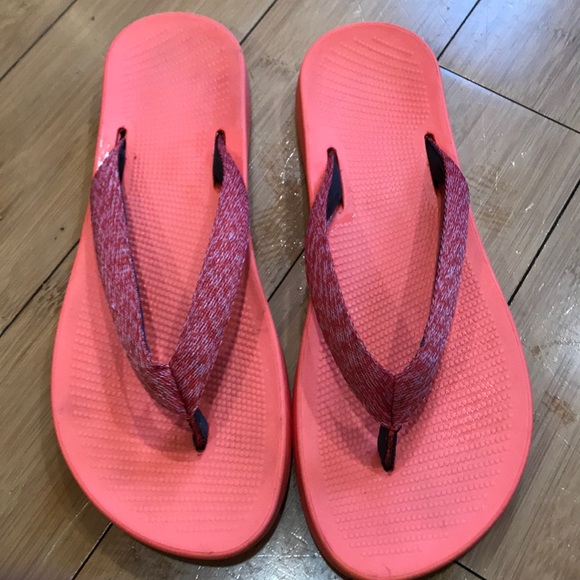 allbirds flip flops